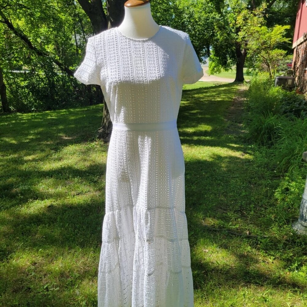 Banana Republic White Eyelet Maxi Short sleeve Dress Size 12